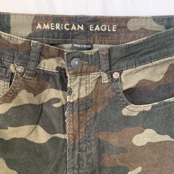 AE High-Waisted Cordoroy Mom Jeans - Picture 5 of 6